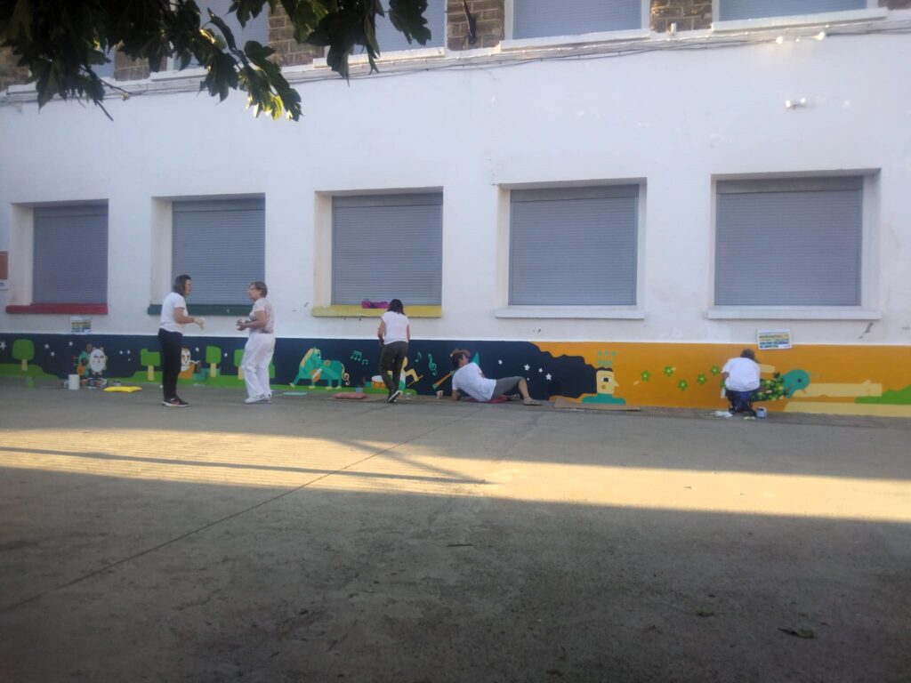 "La Escuela suena", proyecto colectivo mural en Berdún